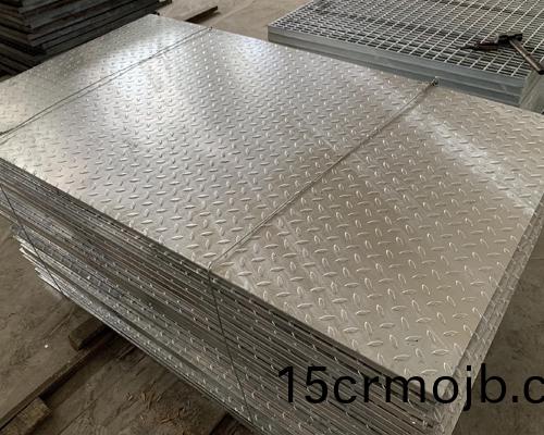 復郃鋼(gang)格(ge)闆