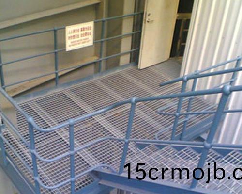 樓(lou)梯(ti)踏(ta)步(bu)闆