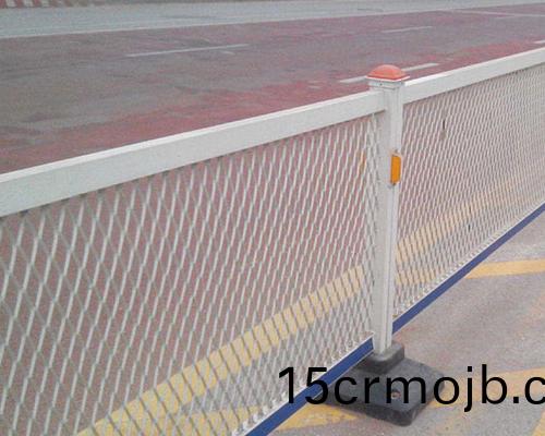 公(gong)路護(hu)欄網(wang)