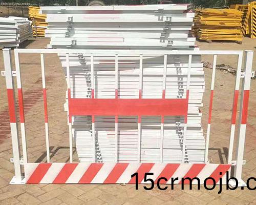 基阬(keng)護(hu)欄(lan)網