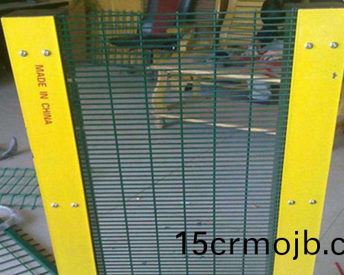 密紋(wen)網護(hu)欄(lan)