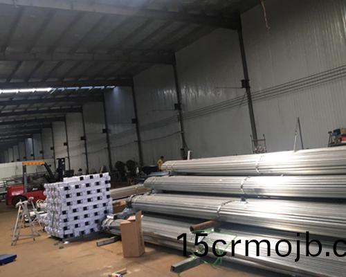 鋼(gang)格(ge)闆(ban)車間(jian)