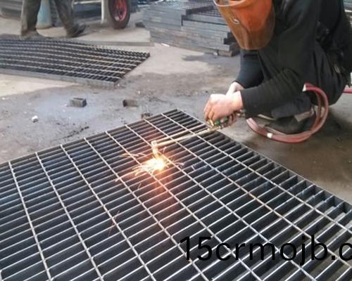 鋼(gang)格闆(ban)車間(jian)