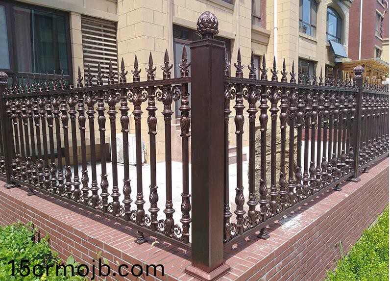  鋁藝(yi)欄桿安(an)裝